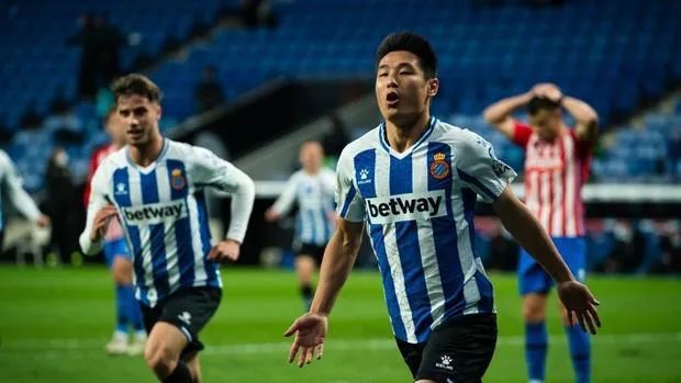  摩纳哥客场爆冷取胜，法甲争冠格局再生变数